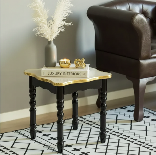 Table d'appoint carrée en bois
