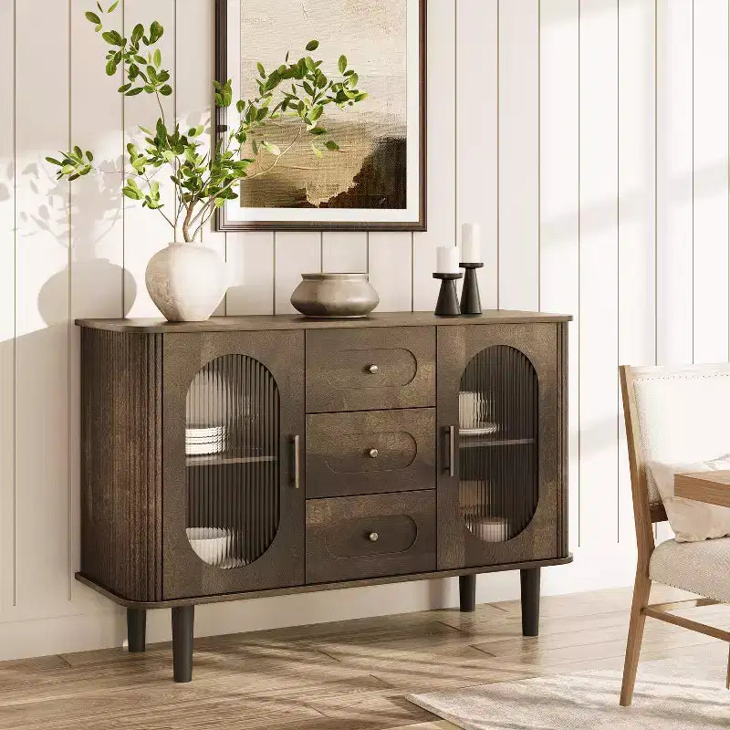 Buffet décoratif de style campagnard