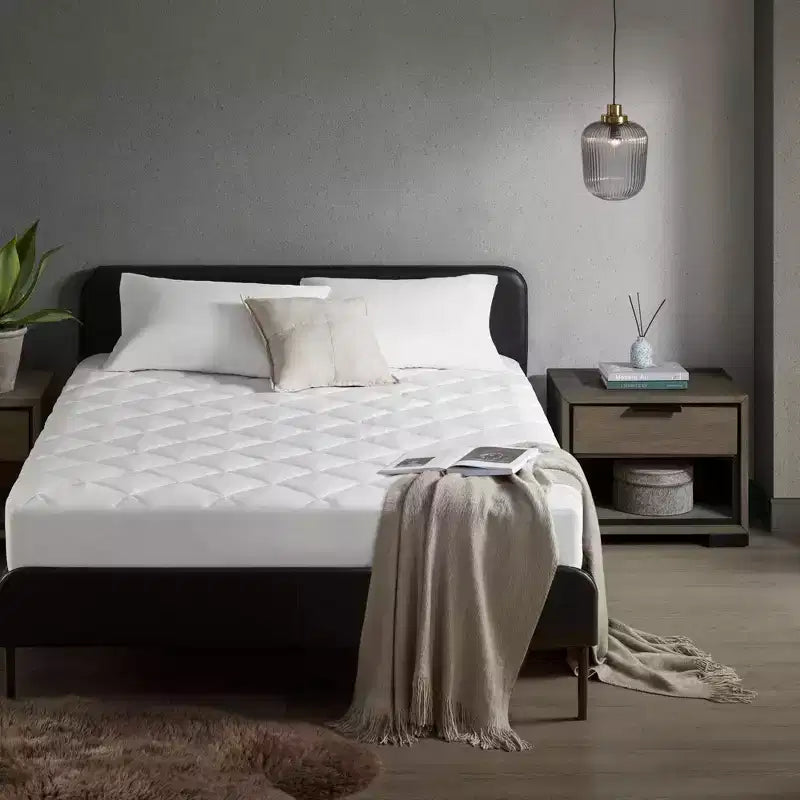 Okak Modern White Nylon Deep Pocket Mattress Pad for Comfy Sleep Overfilled Bed Mattresses Protective Pad