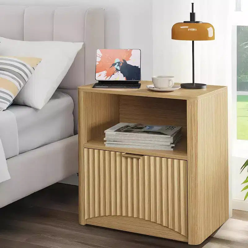 Table d'appoint encastrée moderne de style médiéval